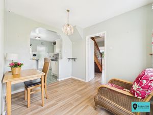 Dining Area - click for photo gallery